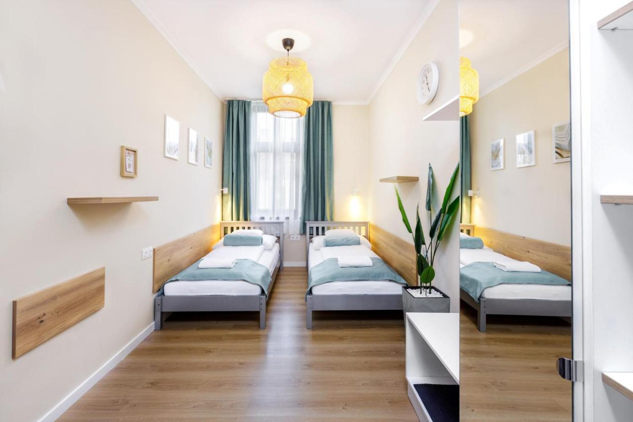 Anova Apartman Gyula Exterior foto